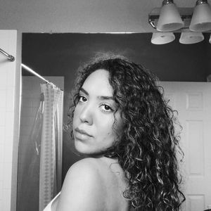 Meet your Posher, Caleigh